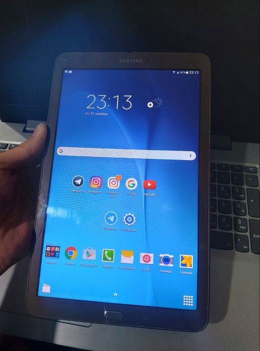 Samsung Tab E  ekran 9.6 kotta
