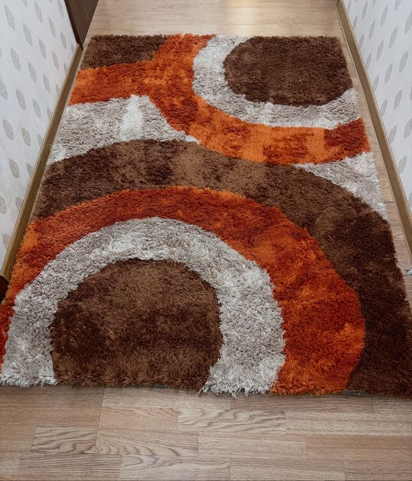 Продаю ковер чистый 145*195 см