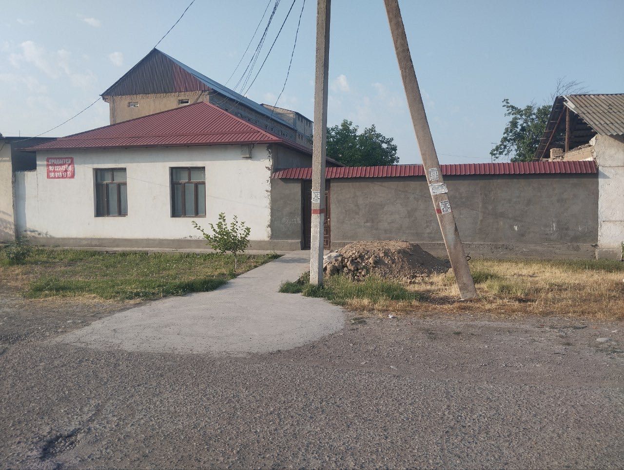 Продаётся нежилое помещения, Ориентир Food City! Прям вдоль трассы !