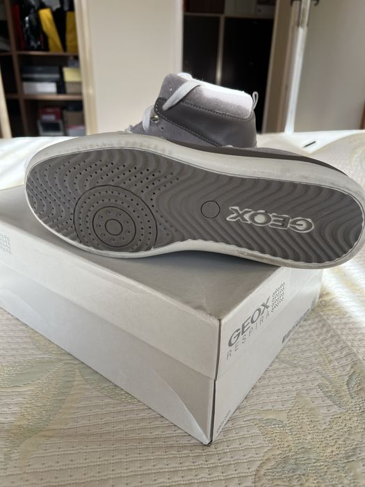 Високи сникърси Geox