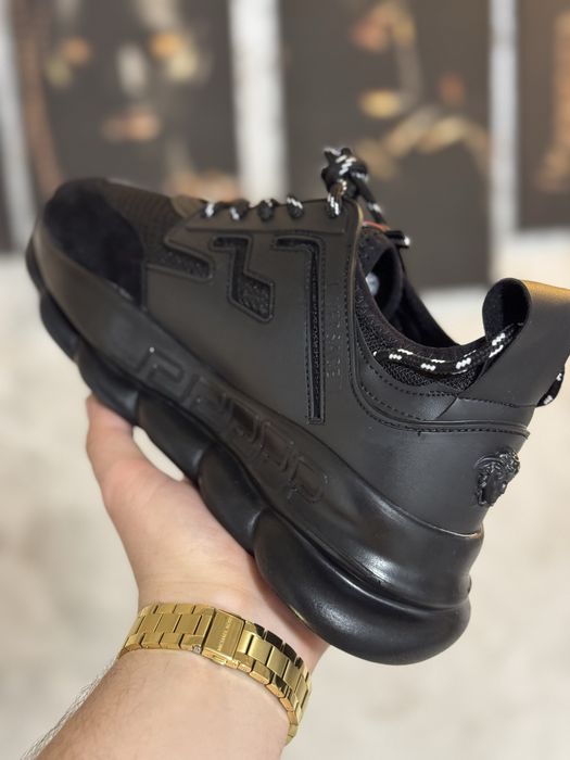 Adidasi Barbati Versace Chain Reaction Full Black!