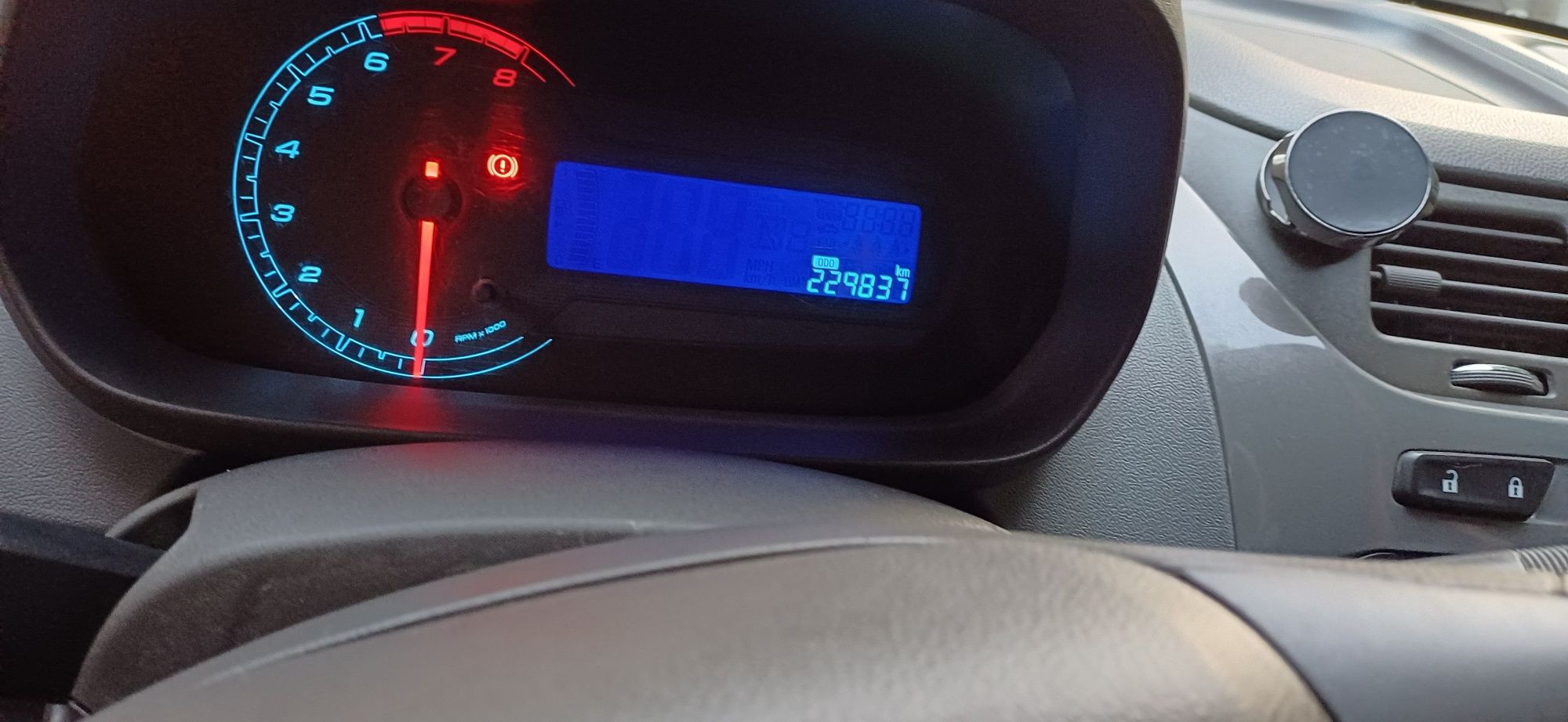 Cobalt 2pozitsiya sotiladi