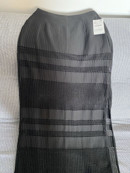 Fustă XS Zara nouă cu etichetă