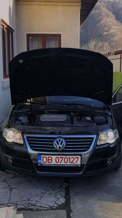 Dezmembrez Passat B6 Break LC8Z 2.0 BMR