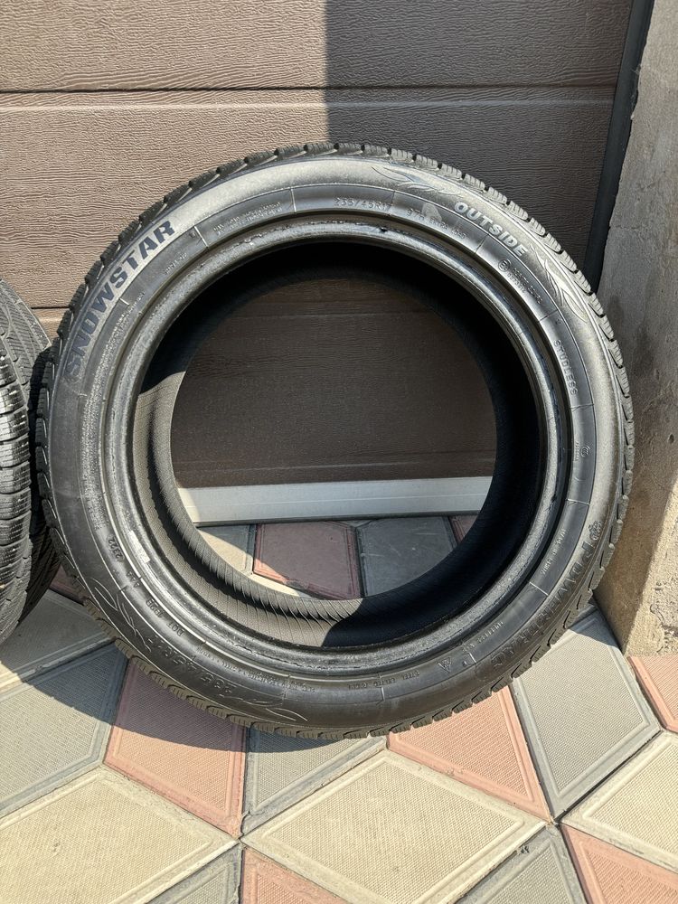 Комплект зимних шин Powertrac 235/45/17