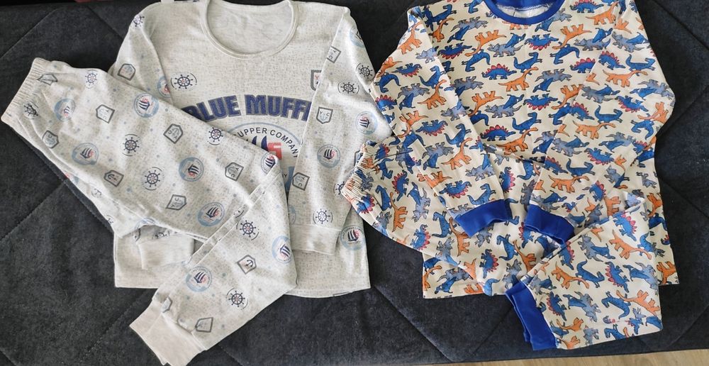 Продаются две детские пижамы с длинным рукавом. На возраст 6-8 лет.
