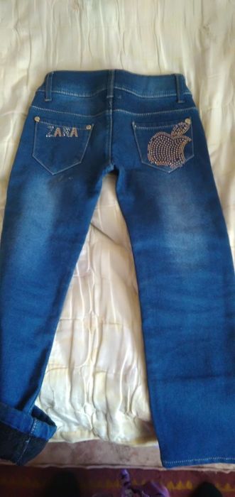 Продам детский  джинсы