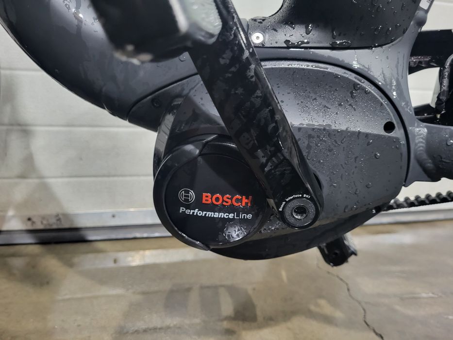 Bicicleta electrica Victoria motor bosch solida tazz glovo