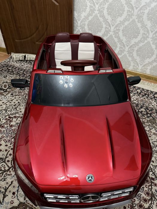 Mercedes Benz bolalar uchun elektromobil