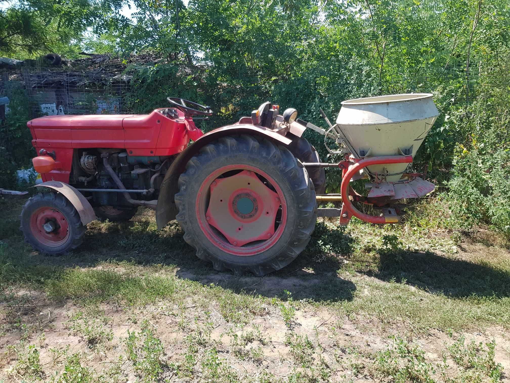 De vanzare tractor