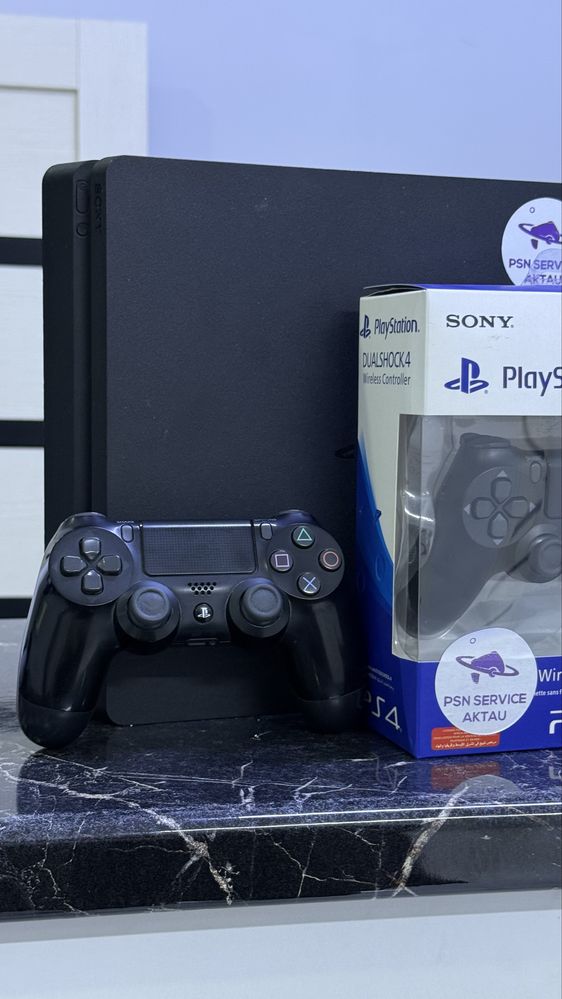 Playstation 4 slim