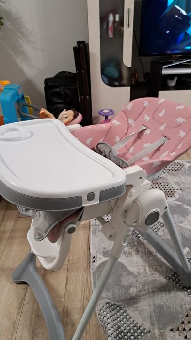 Стол за хранене за бебе
