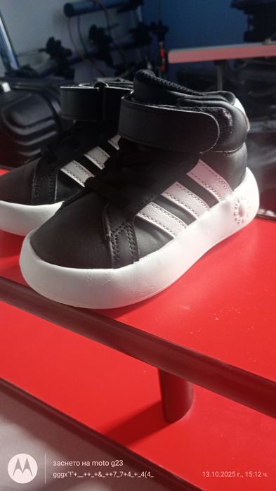 Детски маратонки Аdidas .