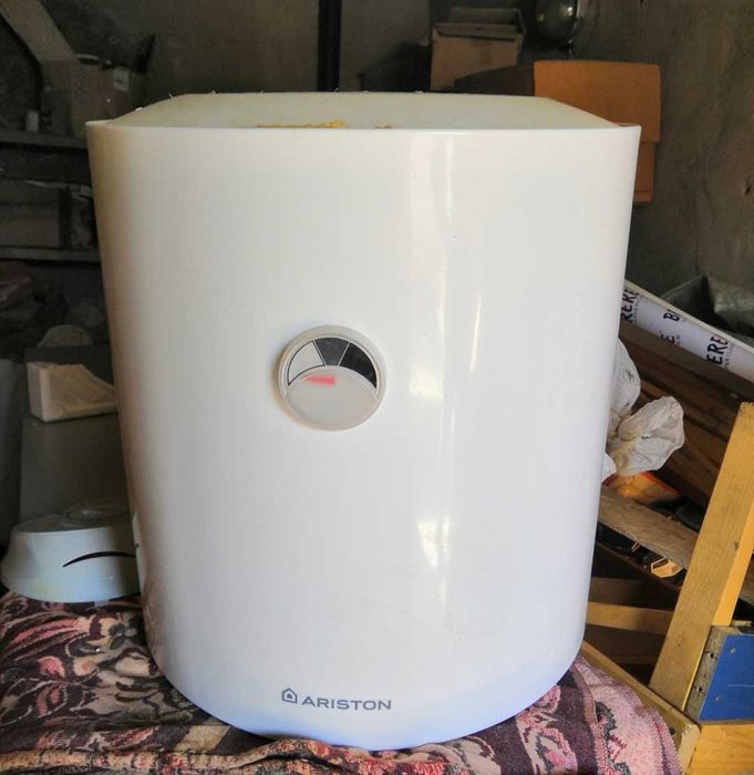 Водонагреватель Аристон 50л