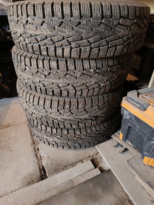 Продам зимнюю резину