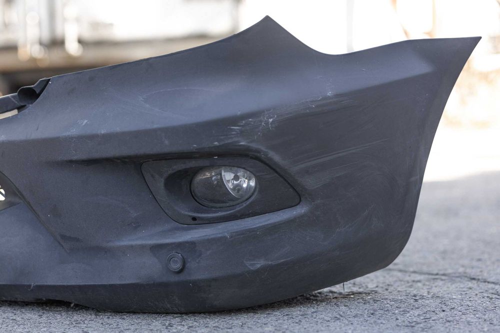 Броня предна с отвори за халогени и парктроници Mercedes Sprinter W906