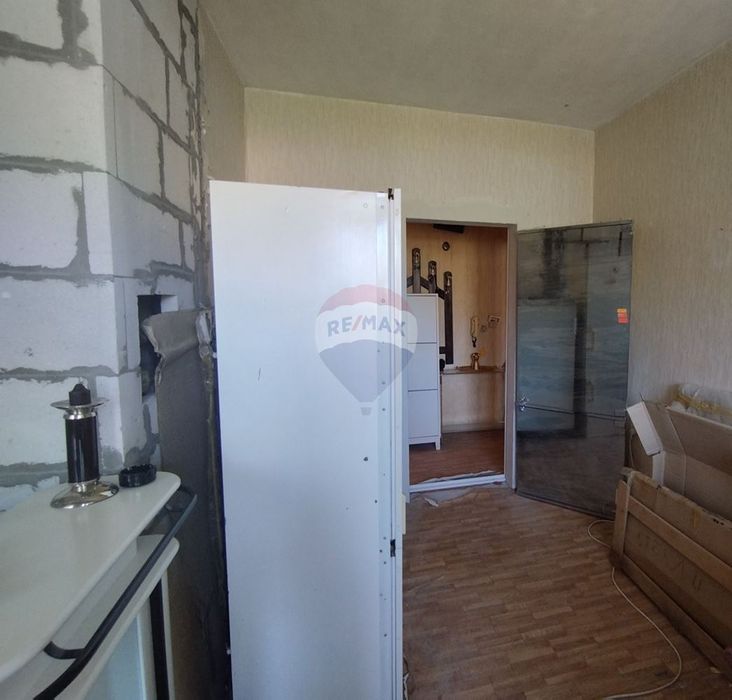 Продава се Двустаен апартамент в Варна, Възраждане 4 - 86 кв.м за 1803 €/кв.м - Снимка #11