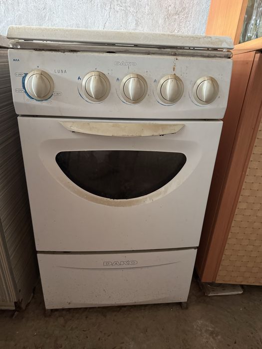 Продается Газ плита 4 камфорная