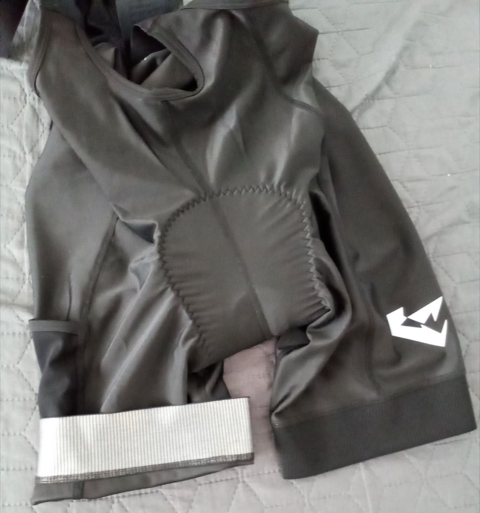 Pantaloni scurți ciclism marime L