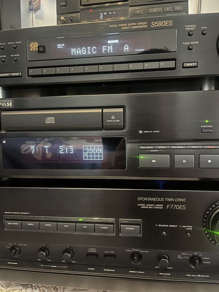 Linie audio Sony Ta-F770ES,ST-S-590ES (CD-ul vandut)
