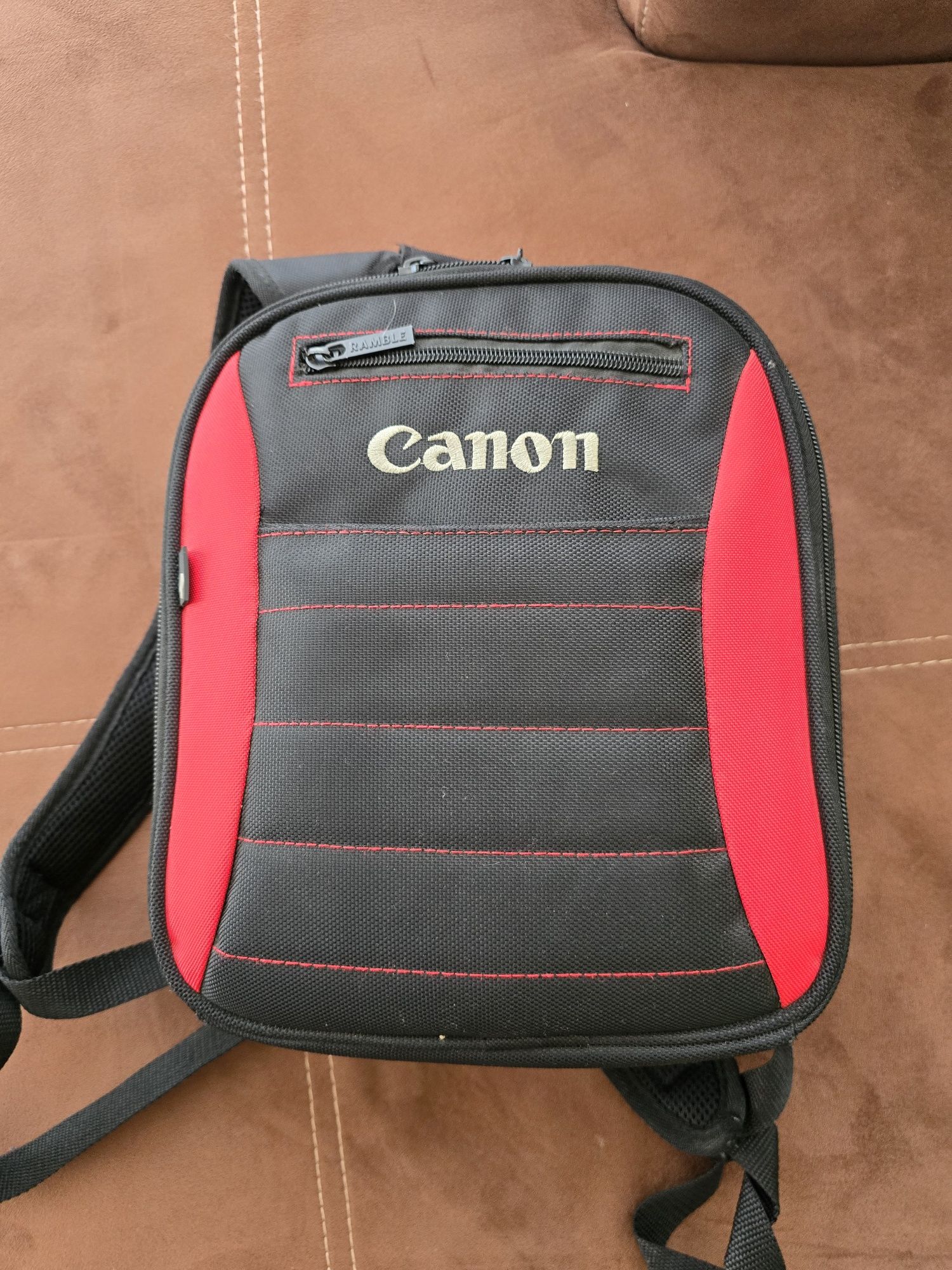 Фотоапар Canon 1300D