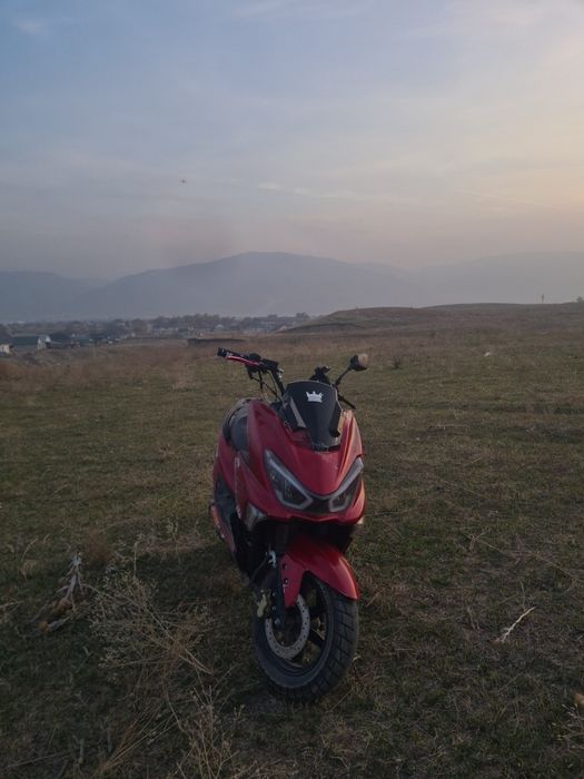 Продам мопед макси 150куб срочно