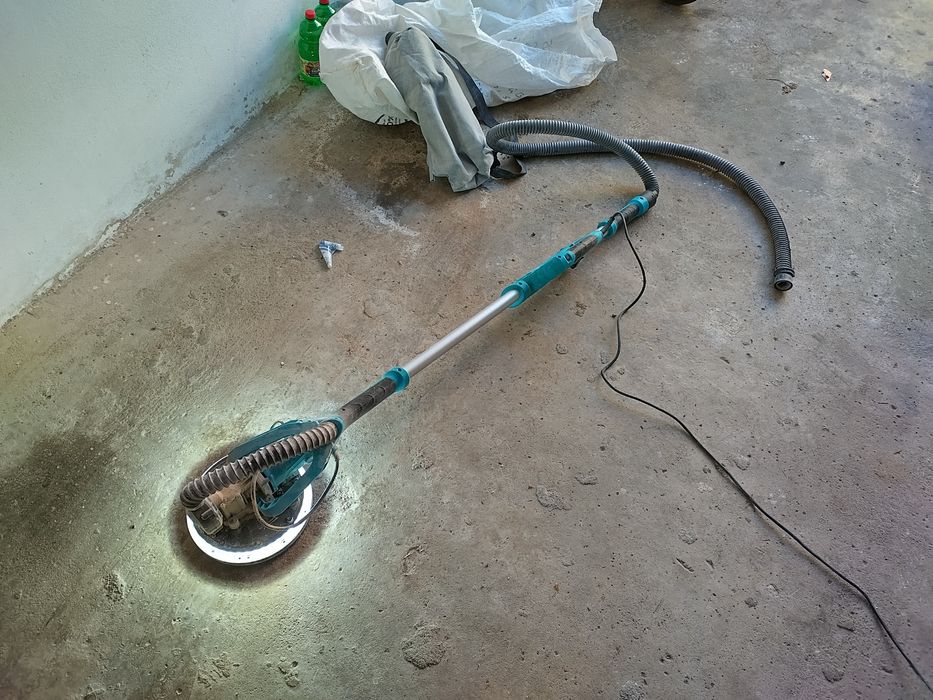 Slefuitor girafa DeToolz DZ-C200 cu aspirator si LED