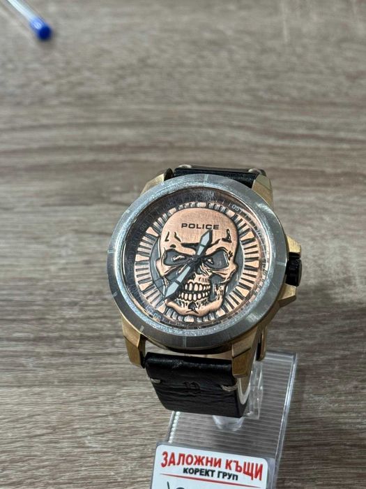 Продавам Мъжки Часовник Police
