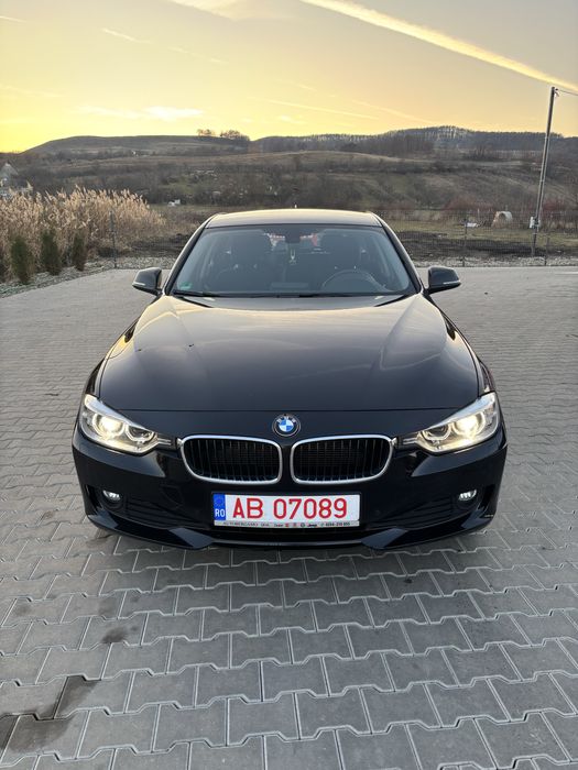 BMW  320d,   F30