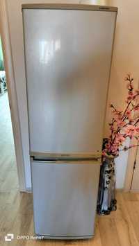 Холодильник фирмы SAMSUNG