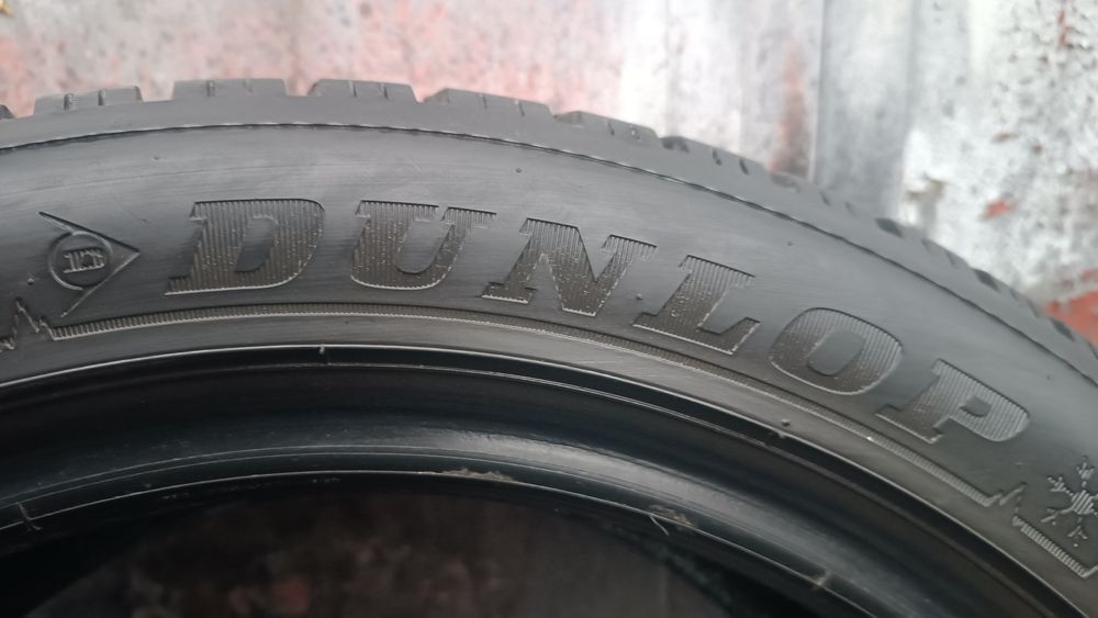 215/50/17 Dunlop