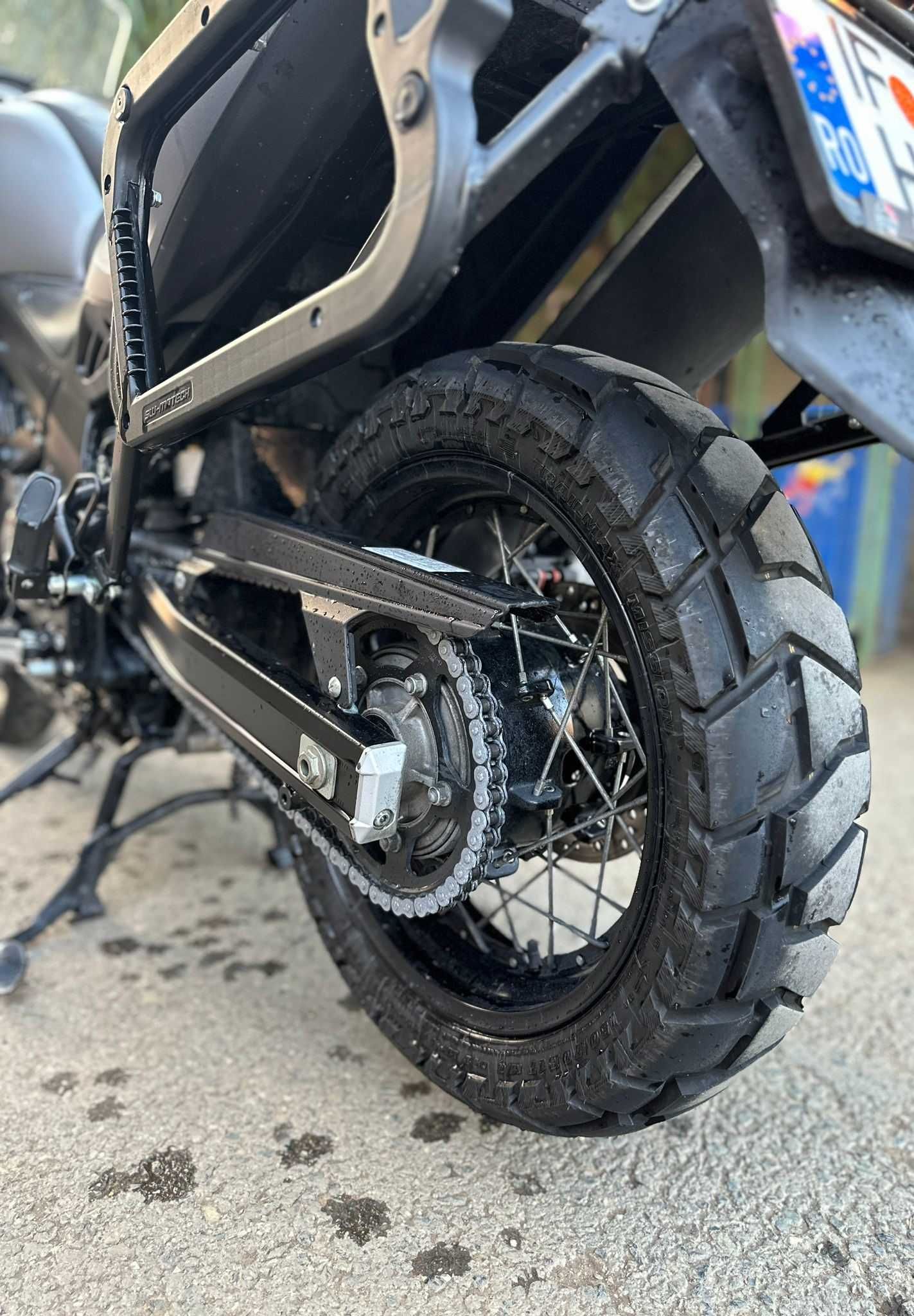 Suzuki V-Strom DL650XA 26000 km
