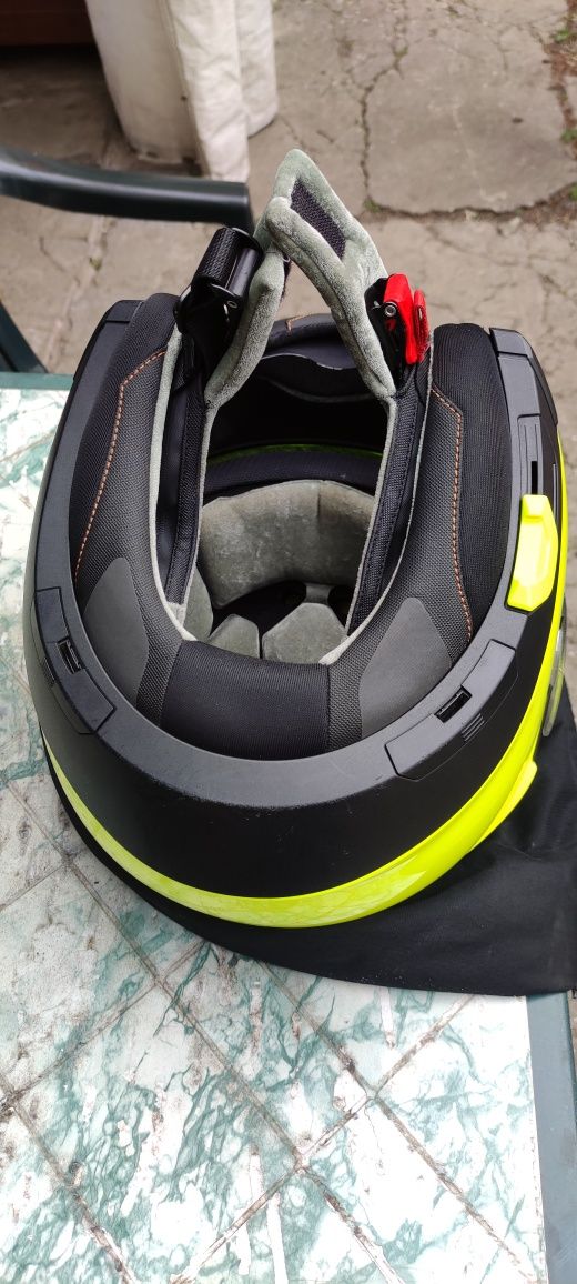 Мото каска Schuberth C4 PRO