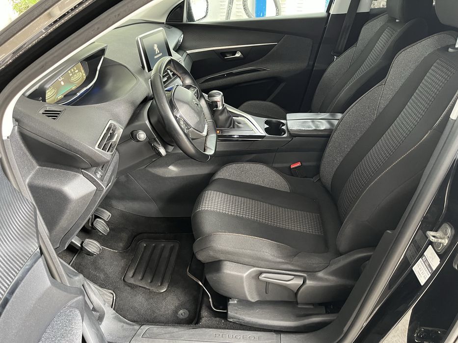 Peugeot 3008 1.6bluehdi 120к.с 6-скорости