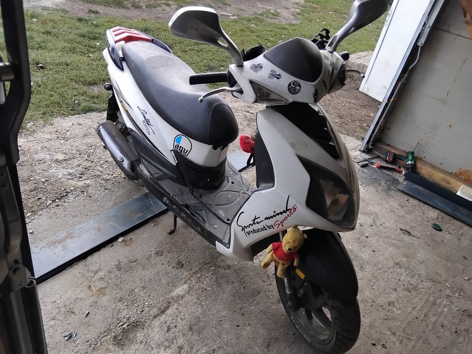 Vand scuter sym jet 4r nu pornește pret 250euro