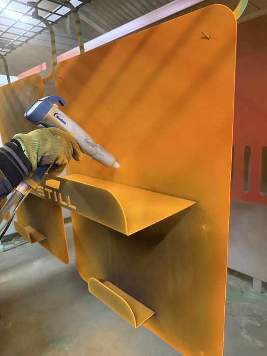 Servicii vopsire in camp electrostatic profesionala cu pulberi 6m