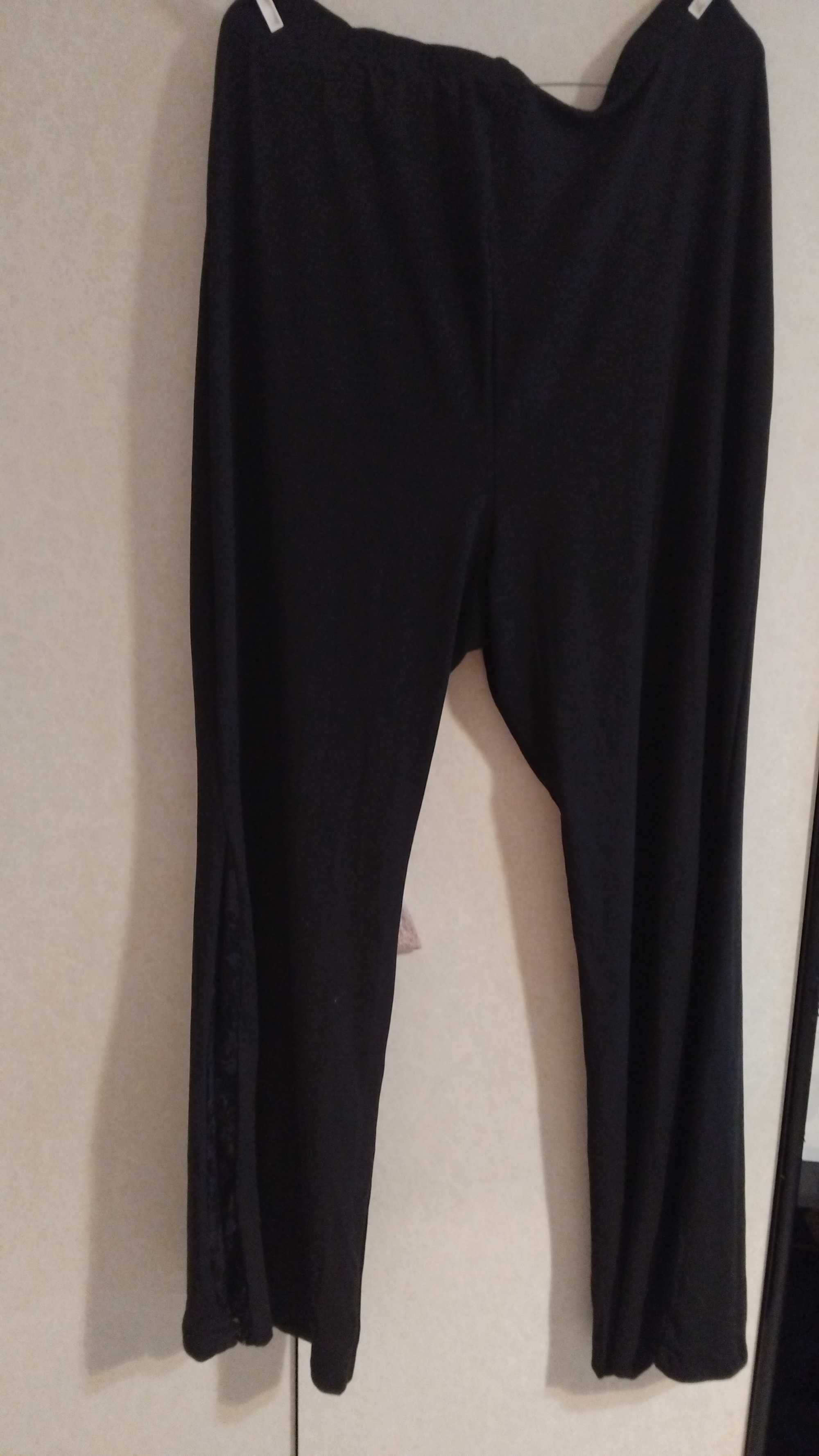 Продавам комплект блуза и панталон - 3 XL