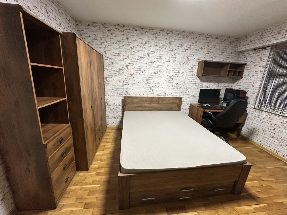 Продавм спалния 200/140