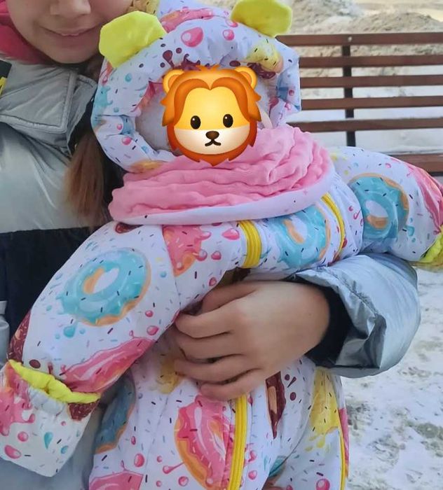 Продам детский комбинезон зимний