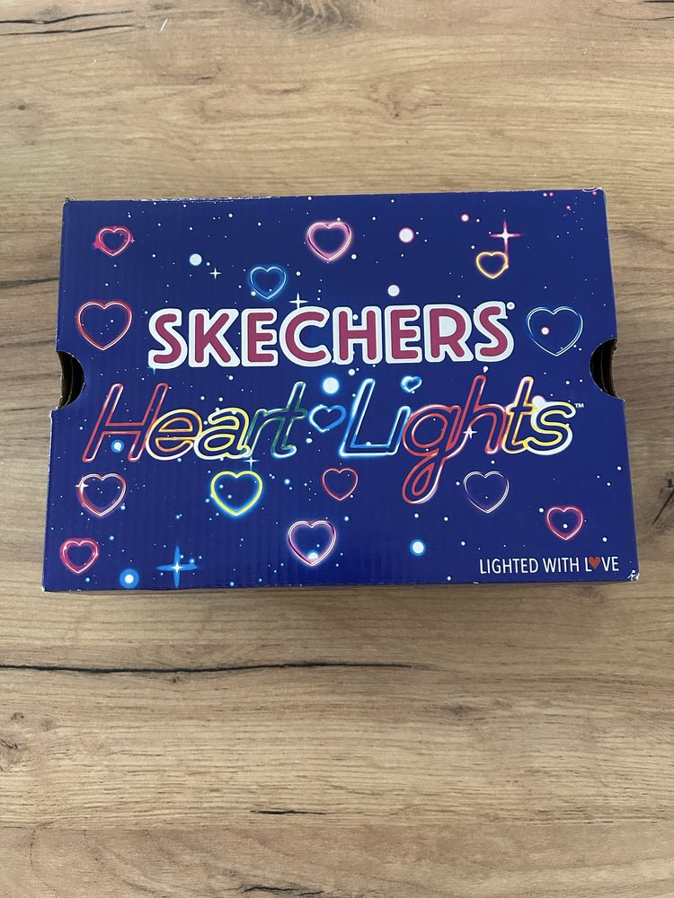 Светещи сандали Skechers