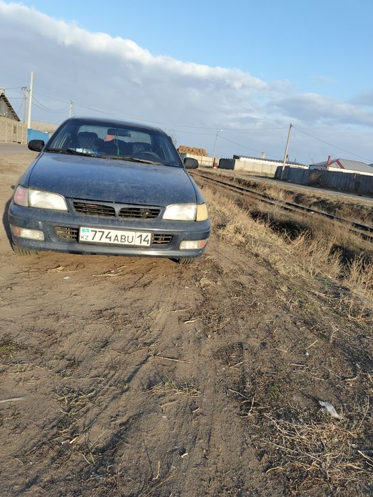 Продам Карину е 1992г