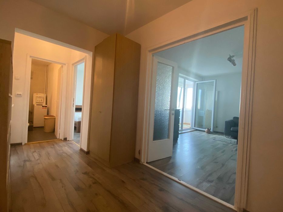Dau in chirie apartament 2 camere, etaj 7, Sovata, cu vedere spre mal