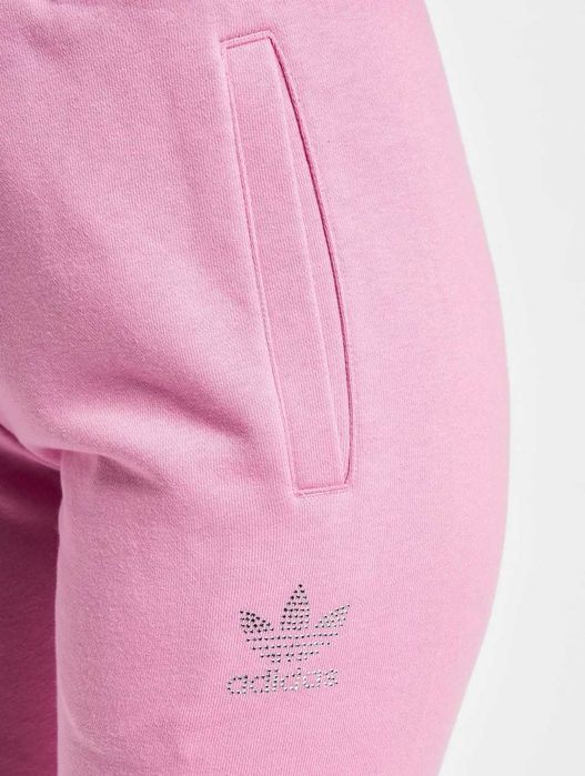Ново оригинално Дамско спортно долнище Adidas