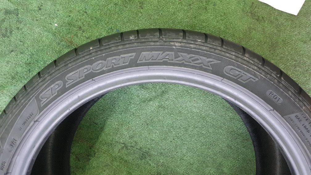 1x 255 40 19 vara Dunlop