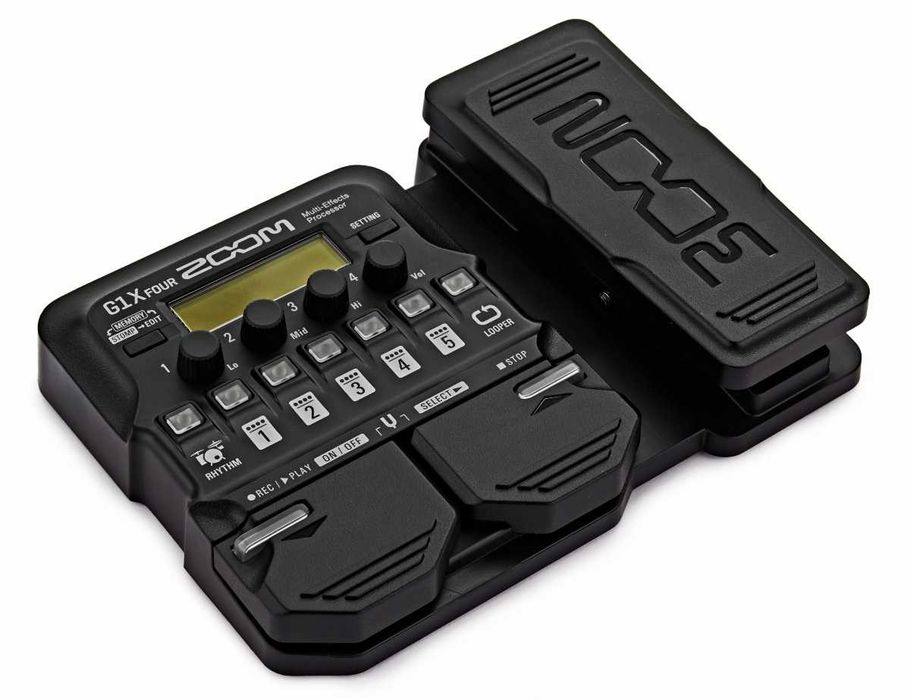 OCAZIE - Zoom G1X FOUR Multi-efecte cu pedală de expresie
