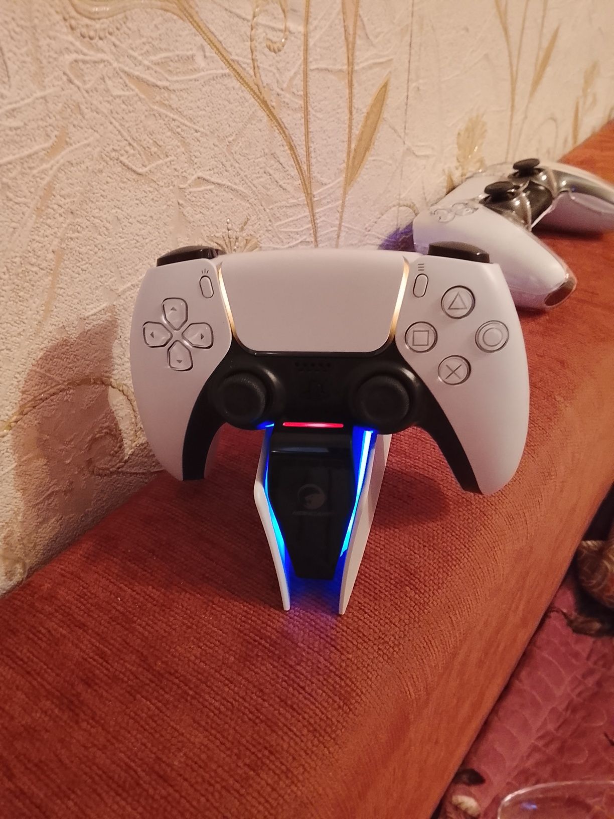 Sony playstation 5 почти новый