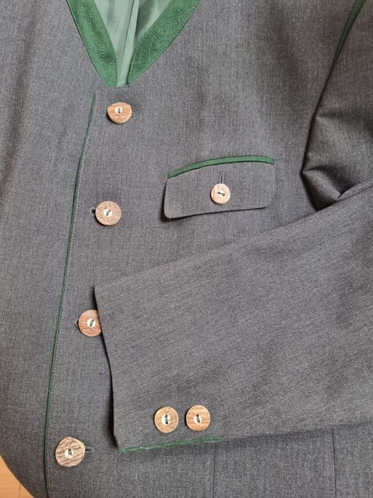 Costum elegant pentru evenimente vânătorești 50