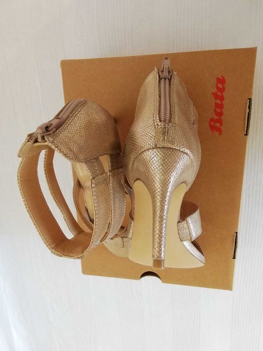 НОВИ обувки Batta !!!