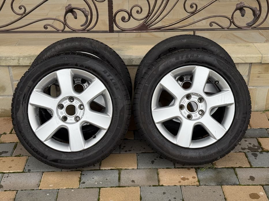 Jante Volkswagen Vw 5x112 205 55 16 IARNA Touran Caddy Passat Golf R16