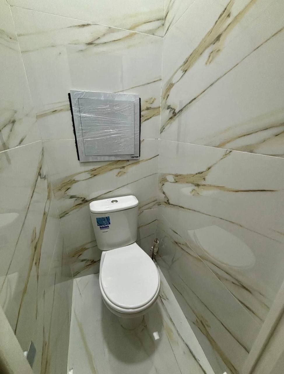 Юнусабад 6 квартал посольство 2/2/4 (50²) продаётся квартира